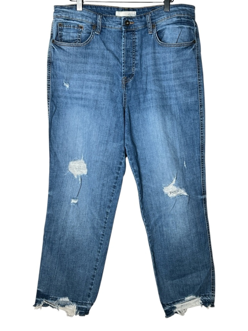 Ella Moss light wash high waisted straight ankle distressed jeans size 32 B143
